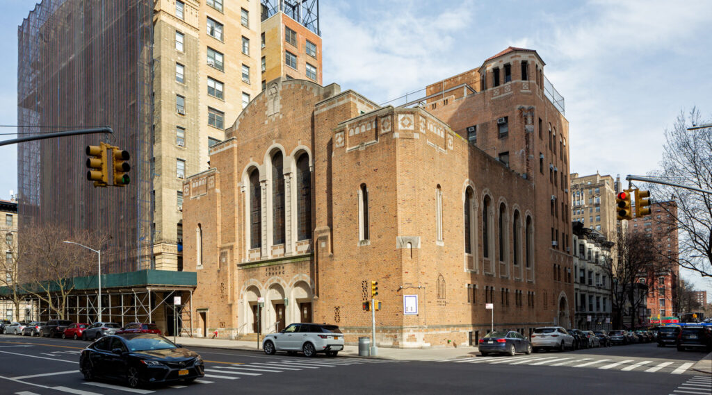 Photo of Ansche Chesed Synagogue's renovated exterior, by B. Dimitrova, for Studio ST, via JTA